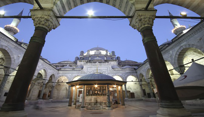 نگاهی کلی به مسجد بایزید استانبول1